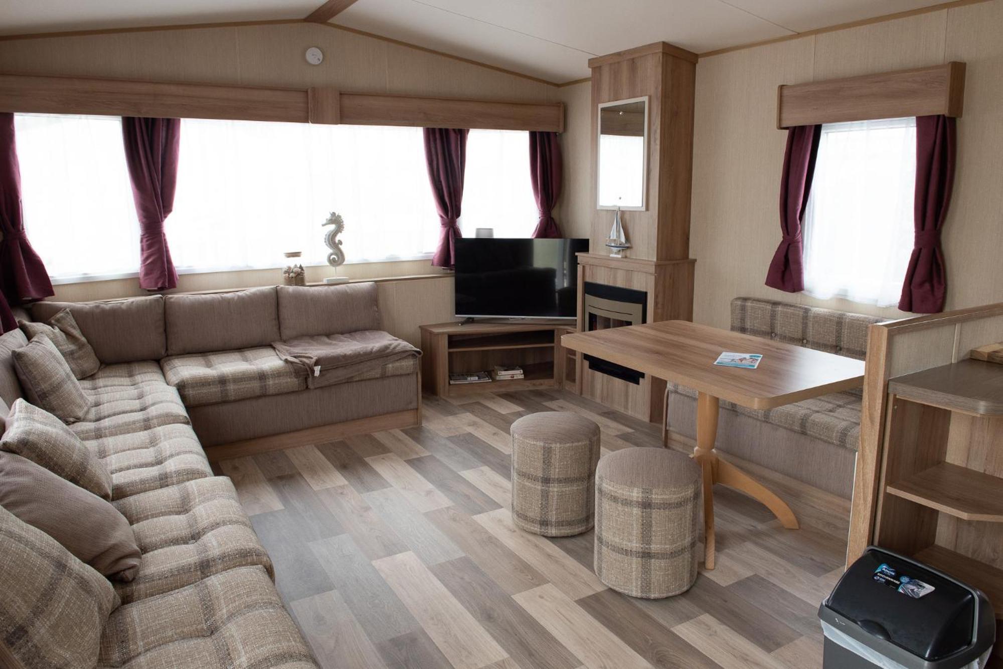 2 Bed Caravan For Hire At Golden Sands In Рил Екстериор снимка