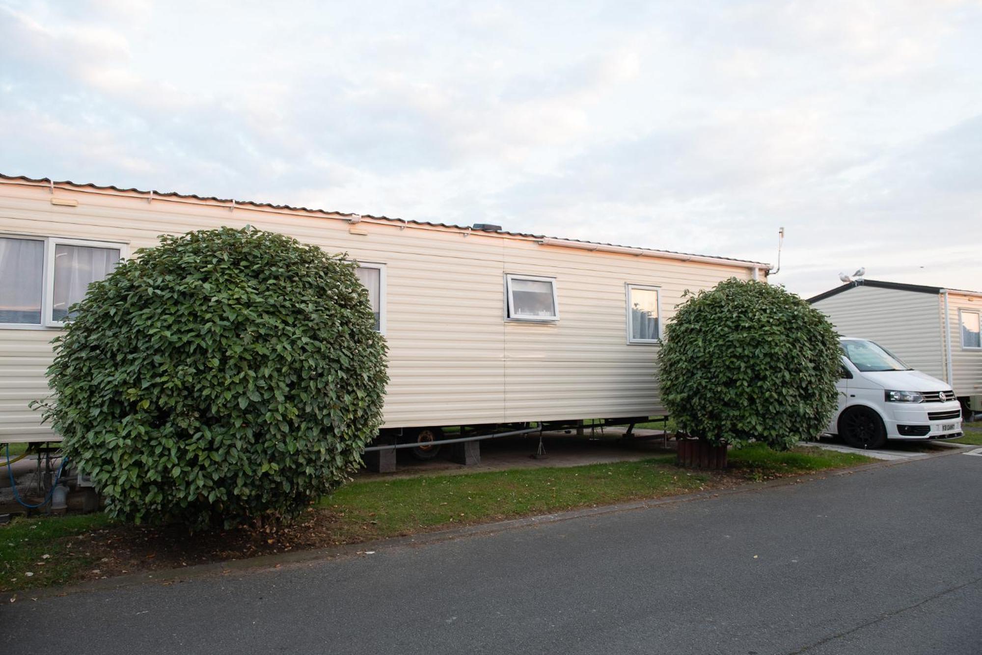 2 Bed Caravan For Hire At Golden Sands In Рил Екстериор снимка